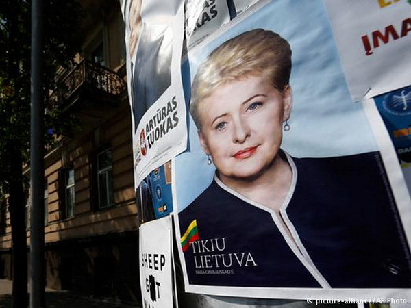 Litva bắt đầu bầu tổng thống: "Bà đầm thép" có chiến thắng? ảnh 1