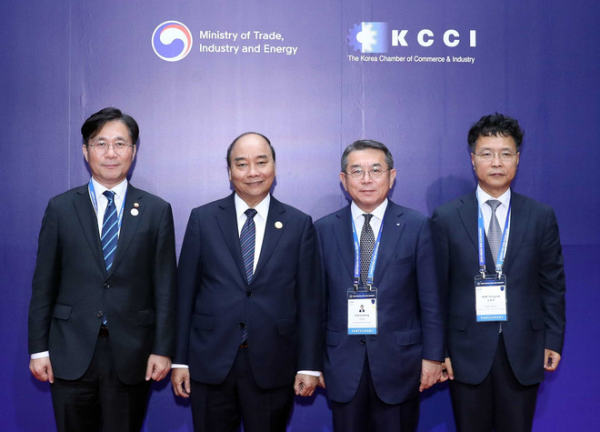 Thủ tướng Nguyễn Xuân Phúc dự Hội nghị thượng đỉnh CEO ASEAN-Hàn Quốc ảnh 1