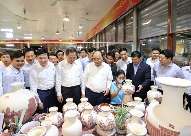 Thủ tướng dự Ngày hội Đại đoàn kết toàn dân tộc tại Hải Dương ảnh 4