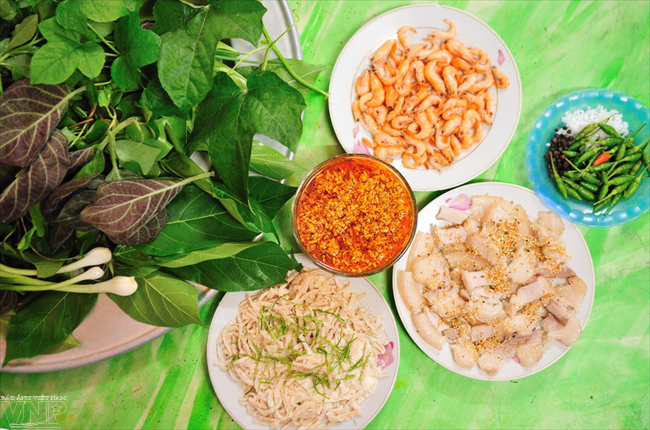 Gỏi lá Kon Tum - Đặc sản đậm hương vị núi rừng Tây Nguyên ảnh 7