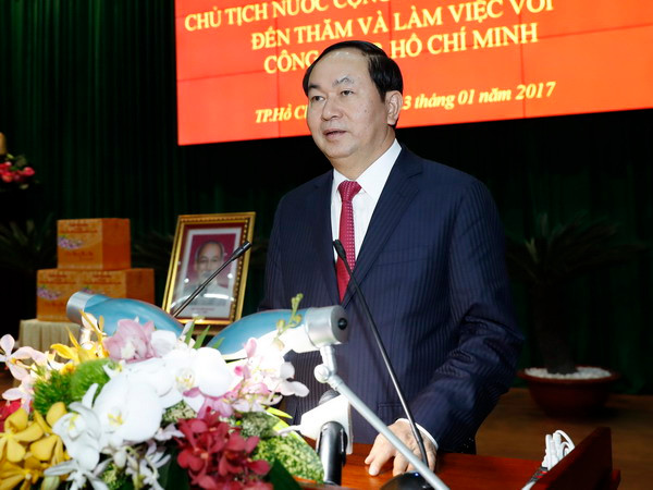 Chủ tịch nước thăm và chúc Tết lực lượng vũ trang TP.HCM ảnh 1