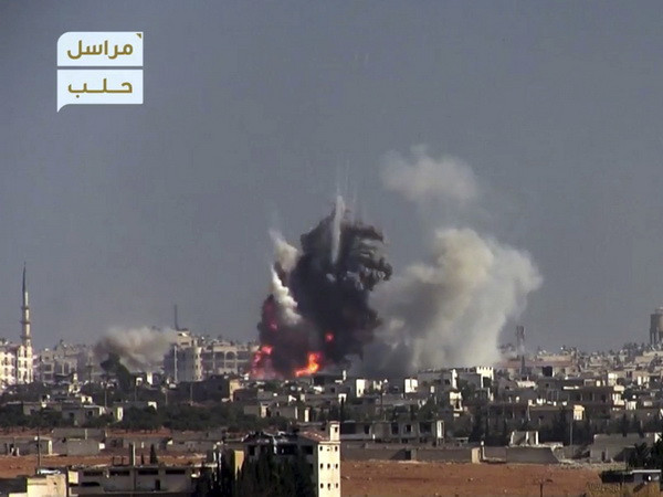 Syria: Lực lượng nổi dậy nã rocket vào tuyến đường sơ tán ở Aleppo ảnh 1