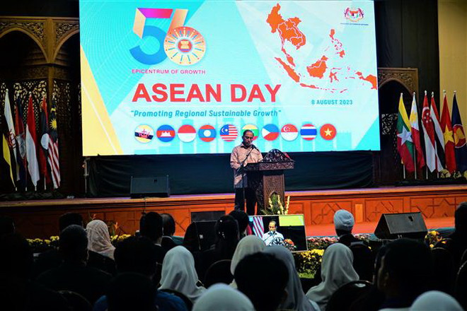 Malaysia: ASEAN sẽ vượt mọi thách thức để tăng trưởng mạnh hơn ảnh 1