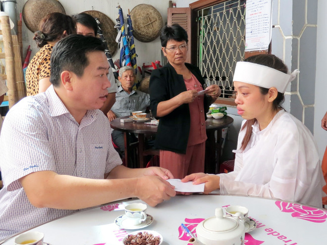 Phú Yên: Thăm hỏi, chia sẻ với các gia đình nạn nhân của trận lốc xoáy ảnh 1