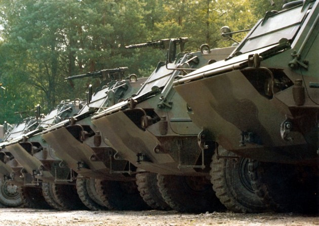 Xuất khẩu vũ khí của Đức tăng gấp đôi trong nửa đầu năm 2015 ảnh 1