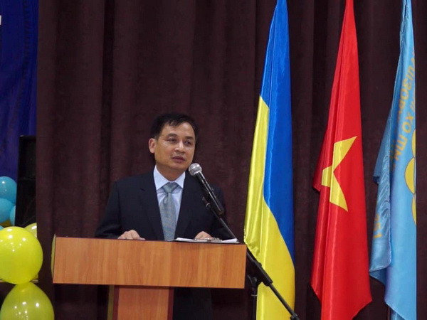 Khai giảng lớp học tiếng Việt tại thủ đô Kiev của Ukraine ảnh 1