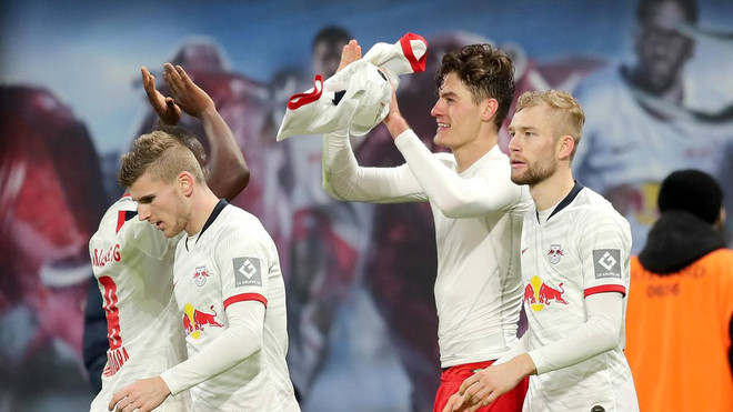 Sao mai tỏa sáng, Bayern kết thúc năm 2019 bằng trận thắng Wolfsburg ảnh 2