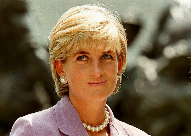 Công nương Diana tại một sự kiện ở Washington, Mỹ ngày 17/6/1997.(Nguồn: AFP/TTXVN) Công nương Diana - Huyền thoại bất tử trong lòng công chúng thế giới ảnh 1