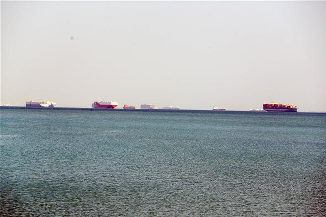 Mỹ đề nghị hỗ trợ Ai Cập đưa tàu mắc kẹt ra khỏi Kênh đào Suez ảnh 1