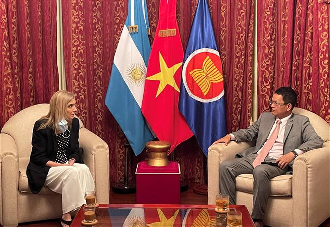 Hãng thông tấn Telam mong muốn tăng cường hợp tác với TTXVN ảnh 1