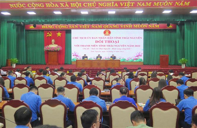 Quang cảnh buổi đối thoại. (Ảnh: TTXVN phát) Thái Nguyên: Khơi dậy khát vọng thanh niên trong phát triển kinh tế ảnh 1