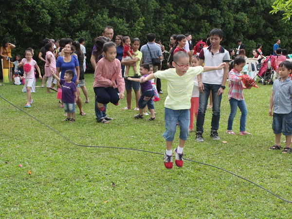 Thiếu nhi Việt Nam tại Singapore hân hoan đón Tết Trung Thu ảnh 3