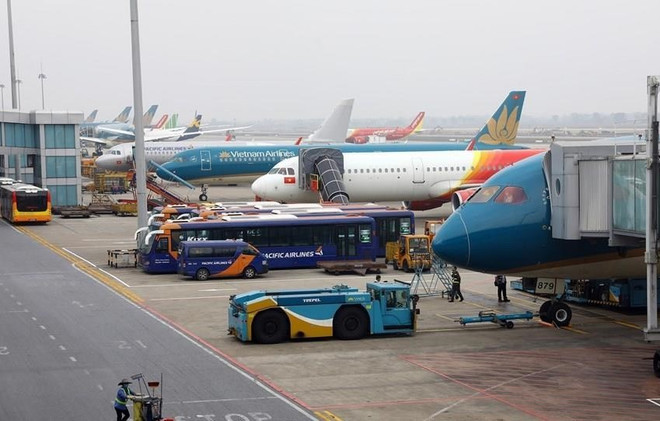 Vé bay Tết giá rẻ, tàu hỏa và xe khách ế ẩm vì tâm lý e ngại dịch ảnh 1