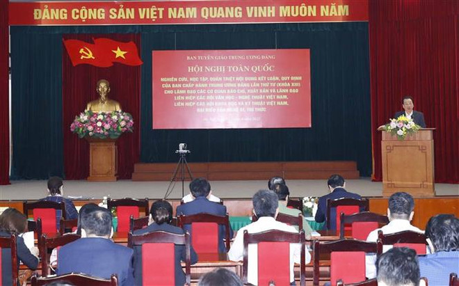 Vận dụng Nghị quyết TW 4 trong hoạt động báo chí, xuất bản ảnh 1