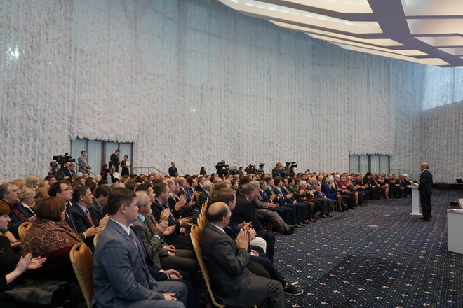 Nga trao tặng Huân chương cho hai công dân Việt Nam ảnh 1