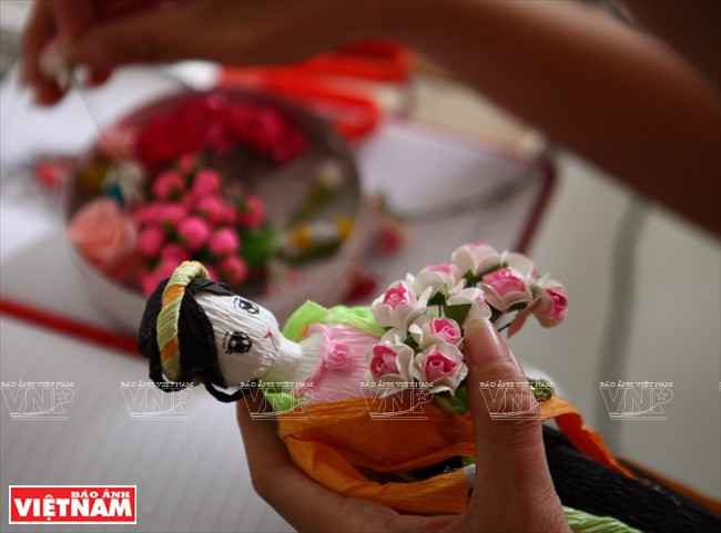 Những con búp bê giấy ngộ nghĩnh và độc đáo mang tâm hồn Việt ảnh 9