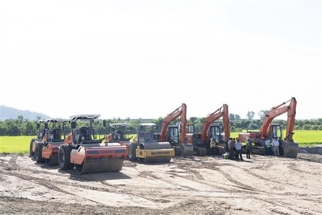 Tháo gỡ khó khăn trong việc triển khai các dự án đường bộ cao tốc ảnh 1