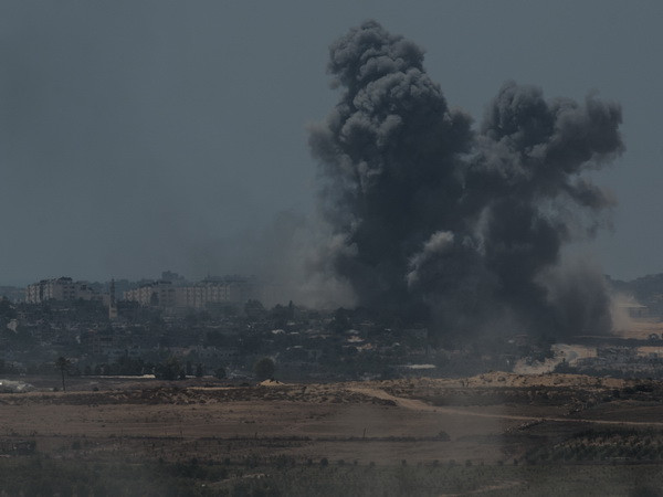 Tư dinh cựu Thủ tướng phong trào Hamas trúng tên lửa Israel ảnh 1