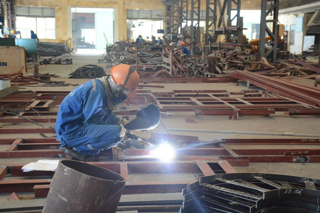 Ngành công nghiệp đóng tàu đứng trước nguy cơ ‘chảy máu’ lao động ảnh 1