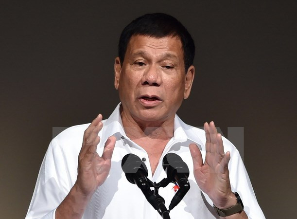 Tổng thống Philippines Rodrigo Duterte. (Nguồn: AFP/TTXVN) Ông Duterte đồng ý mua vũ khí Trung Quốc để thanh toán trong 25 năm ảnh 1