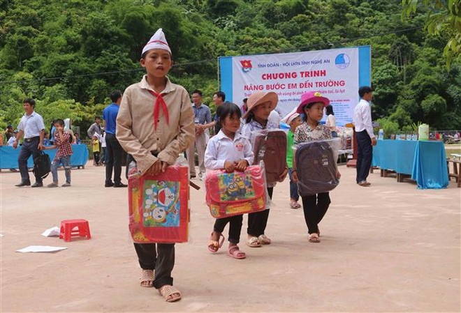 Nhiều khu vực có nắng trong ngày khai giảng năm học mới ảnh 1