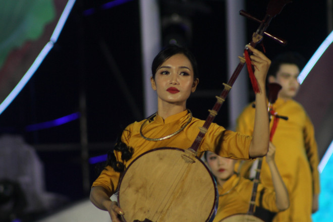 Bạc Liêu: Bảo tồn nghệ thuật Đờn ca tài tử gắn với phát triển du lịch ảnh 2