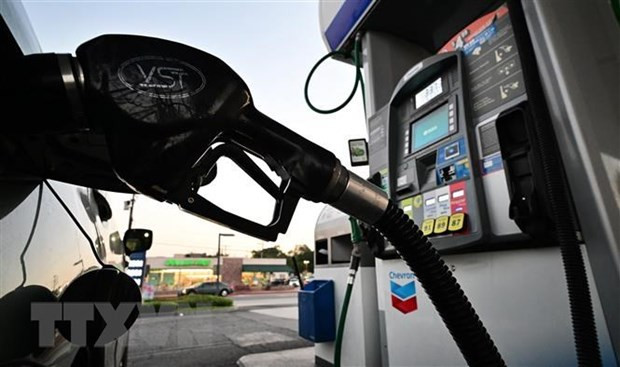 Phiên 7/3 giá dầu thế giới giảm 3 USD do nỗi lo về lãi suất tại Mỹ ảnh 1