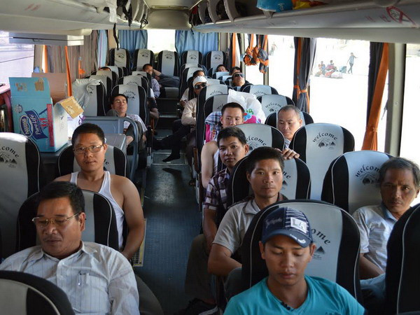 Nhóm lao động Việt Nam đầu tiên rời Libya tới Ai Cập an toàn ảnh 1