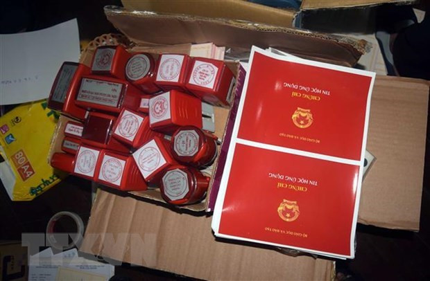 Quảng Ninh: Bắt giữ một đối tượng làm giả giấy tờ, tài liệu ảnh 1