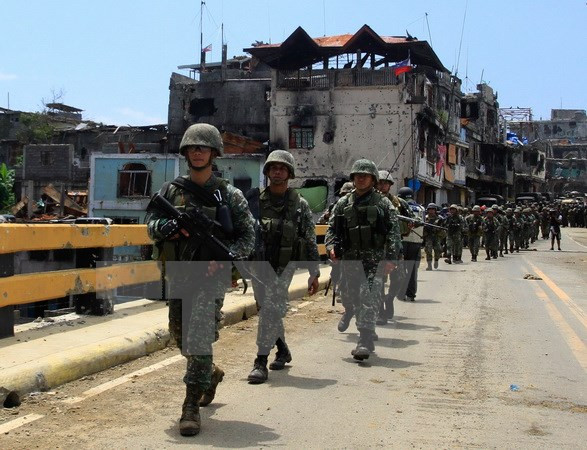 Quân đội Philippines tiêu diệt 15 đối tượng tình nghi phiến quân ảnh 1