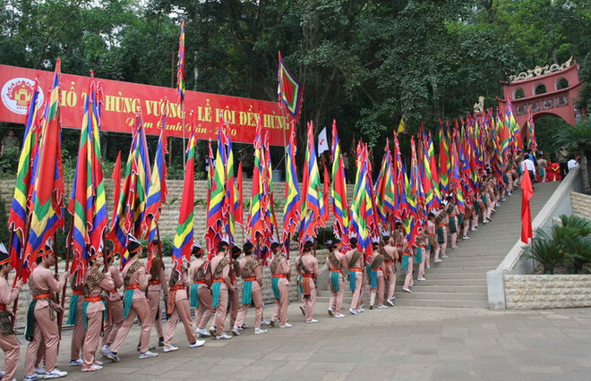 Phát hành bộ tem đặc biệt về tín ngưỡng thờ cúng Hùng Vương ảnh 1