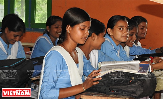 Chùa Linh Sơn - điểm dừng chân của du khách Việt trên đất Ấn Độ ảnh 11