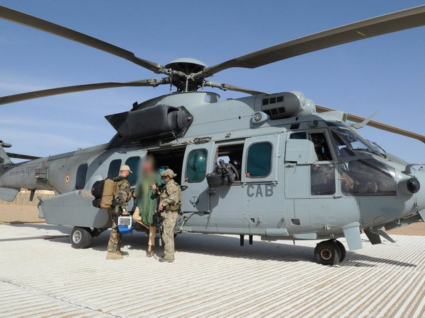 Pháp giải cứu một công dân nước ngoài bị bắt cóc tại Mali ảnh 1