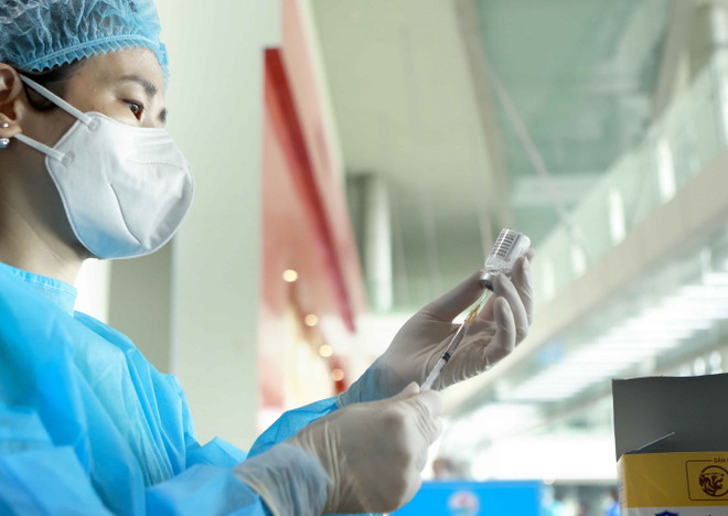 Ảnh minh họa. (Ảnh: Hoàng Hùng/TTXVN) Lâm Đồng tiêm vaccine cho công nhân ngoài khu công nghiệp ảnh 1