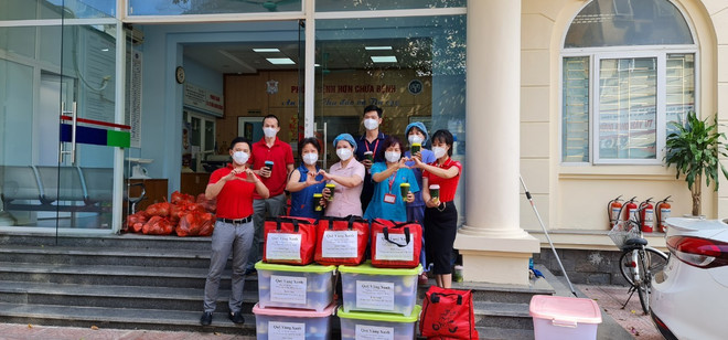 Sáng kiến Quỹ vùng xanh nhằm hỗ trợ nước uống và thực phẩm cho các y bác sỹ và điều dưỡng viên. Quỹ vùng xanh: Tiếp sức cho tuyến đầu tiêm chủng vaccine COVID-19 ảnh 1