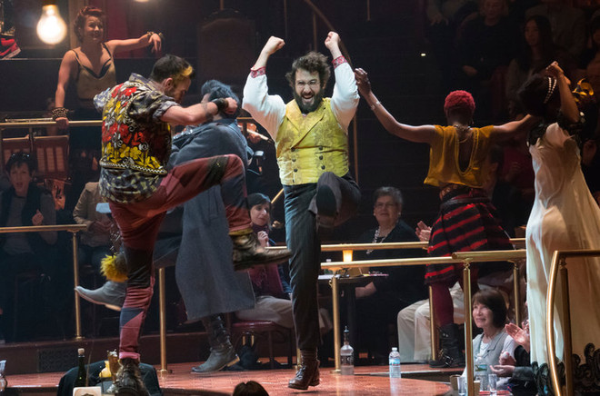 Sân khấu Broadway bội thu 1,45 tỷ USD trong mùa biểu diễn 2016-2017 ảnh 1