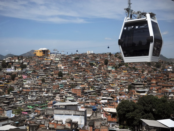 Brazil lạc quan về triển vọng kinh tế dù bị hạ tín nhiệm ảnh 1