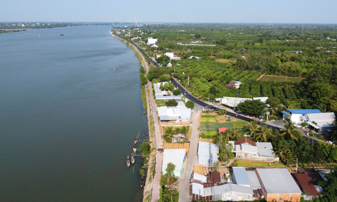 Bờ kè Mỹ An Hưng B, huyện Lấp Vò, tỉnh Đồng Tháp. (Ảnh: Nhựt An/TTXVN) TTXVN_1904satloke2.jpg