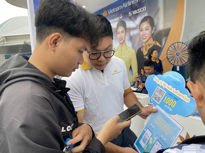 Vietnam Airlines kích cầu du lịch tại hội chợ VITM Đà Nẵng 2022 ảnh 1