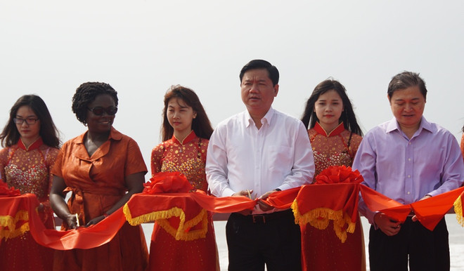 Khánh thành cụm công trình cửa Lạch Giang trị giá 75 triệu USD ảnh 2