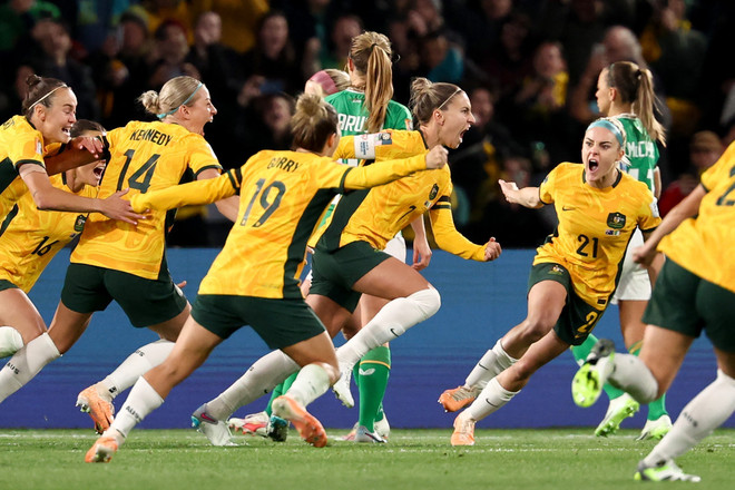 Australia đánh bại CH Ireland ở ngày ra quân World Cup Nữ 2023 ảnh 1