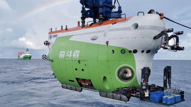 Trung Quốc chính thức bàn giao tàu lặn biển sâu Fendouzhe ảnh 1