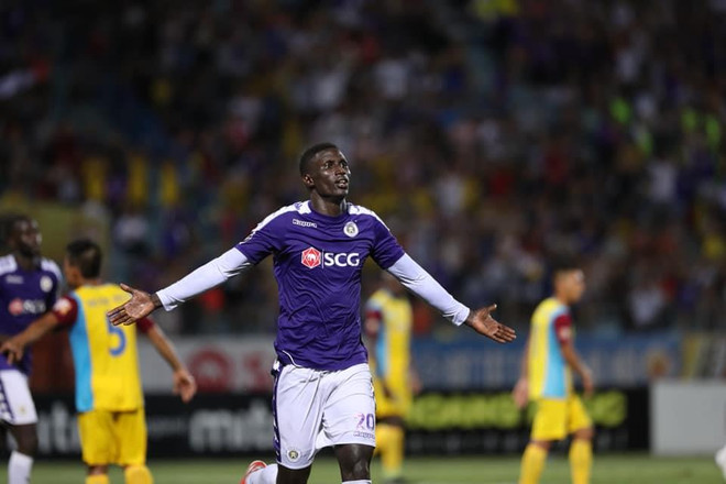 Sanna Khánh Hòa gây sốc trước Hà Nội FC ngay tại sân Hàng Đẫy ảnh 2