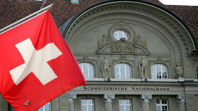 Ngân hàng Quốc gia Thụy Sĩ. (Nguồn: Reuters) SNB dự kiến vẫn ưu tiên giải quyết lạm phát hơn bất ổn tài chính ảnh 1