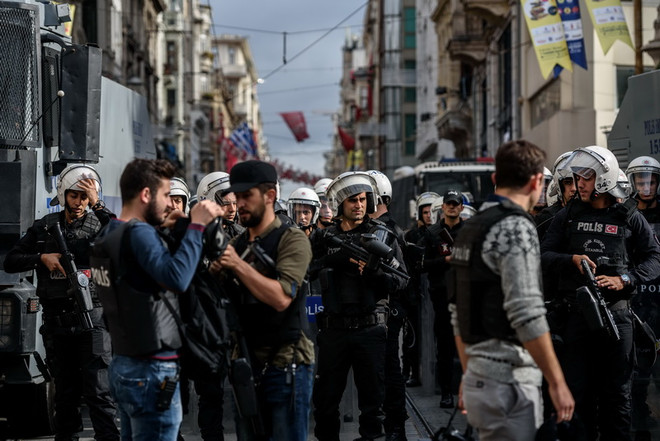 Bạo lực bùng phát tại Thổ Nhĩ Kỳ làm 10 người thiệt mạng ảnh 1