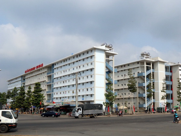 Một góc khu chung cư nhà ở xã hội Hòa Lợi, thị xã Bến Cát. (Ảnh: Quách Lắm/TTXVN) Ngân hàng Chính sách Xã hội chính thức cho vay mua nhà ở xã hội ảnh 1