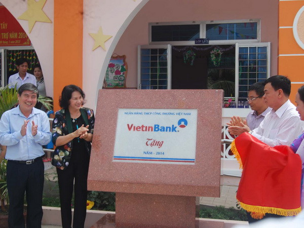 VietinBank rót hơn 137 tỷ đồng xây công trình phúc lợi ở Bến Tre ảnh 1