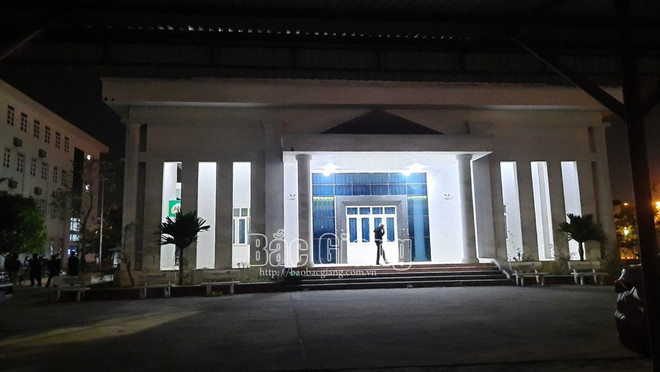 Bắc Giang: Điều tra vụ nam giáo viên tử vong ở nhà đa năng của trường ảnh 1
