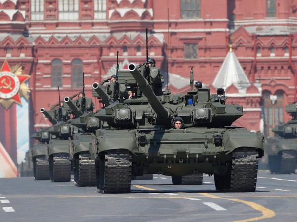 Nga bán cho Iraq hàng trăm xe tăng T-90 tổng trị giá hơn 1 tỷ USD ảnh 1