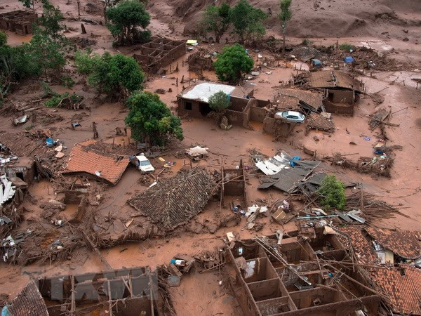 Thỏa thuận giải quyết vụ vỡ đập Samarco ở Brazil có thể lên tới 19 tỷ ảnh 1